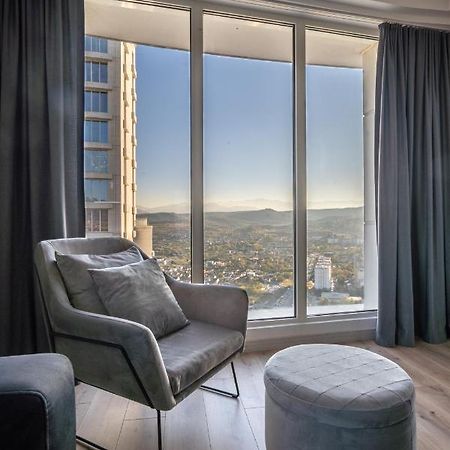 Sunrise Sky Lux Apartment, 33Rd Floor, Pool And Fitness Included Skopje Exterior photo