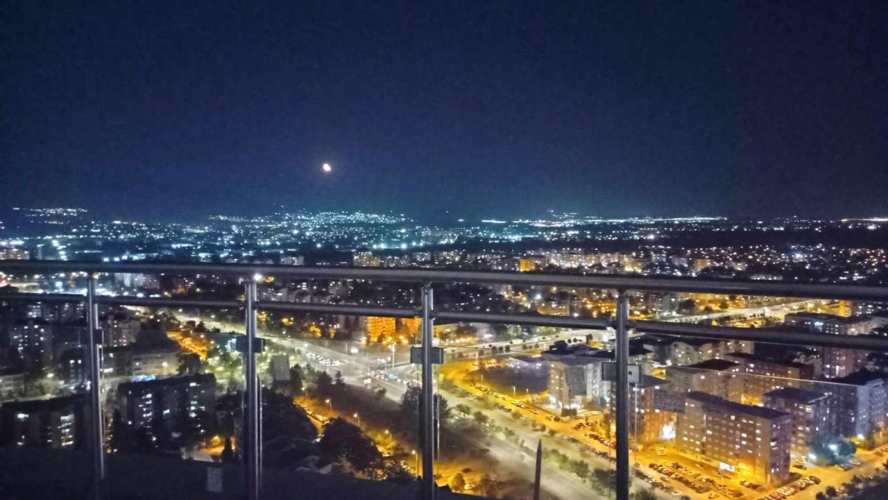 Sunrise Sky Lux Apartment, 33Rd Floor, Pool And Fitness Included Skopje Exterior photo