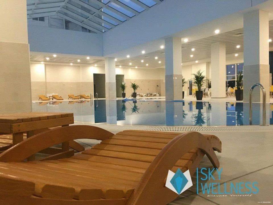 Sunrise Sky Lux Apartment, 33Rd Floor, Pool And Fitness Included Skopje Exterior photo