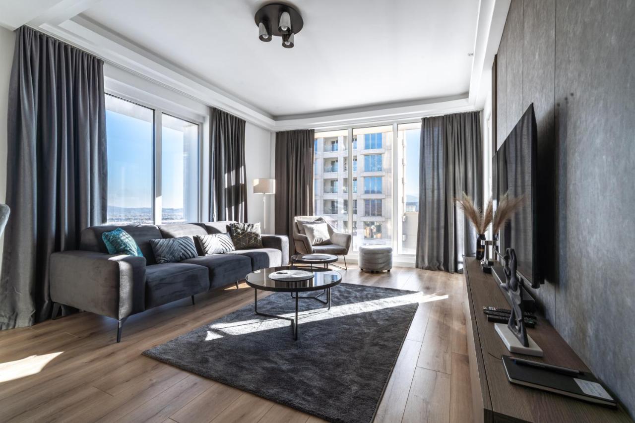 Sunrise Sky Lux Apartment, 33Rd Floor, Pool And Fitness Included Skopje Exterior photo
