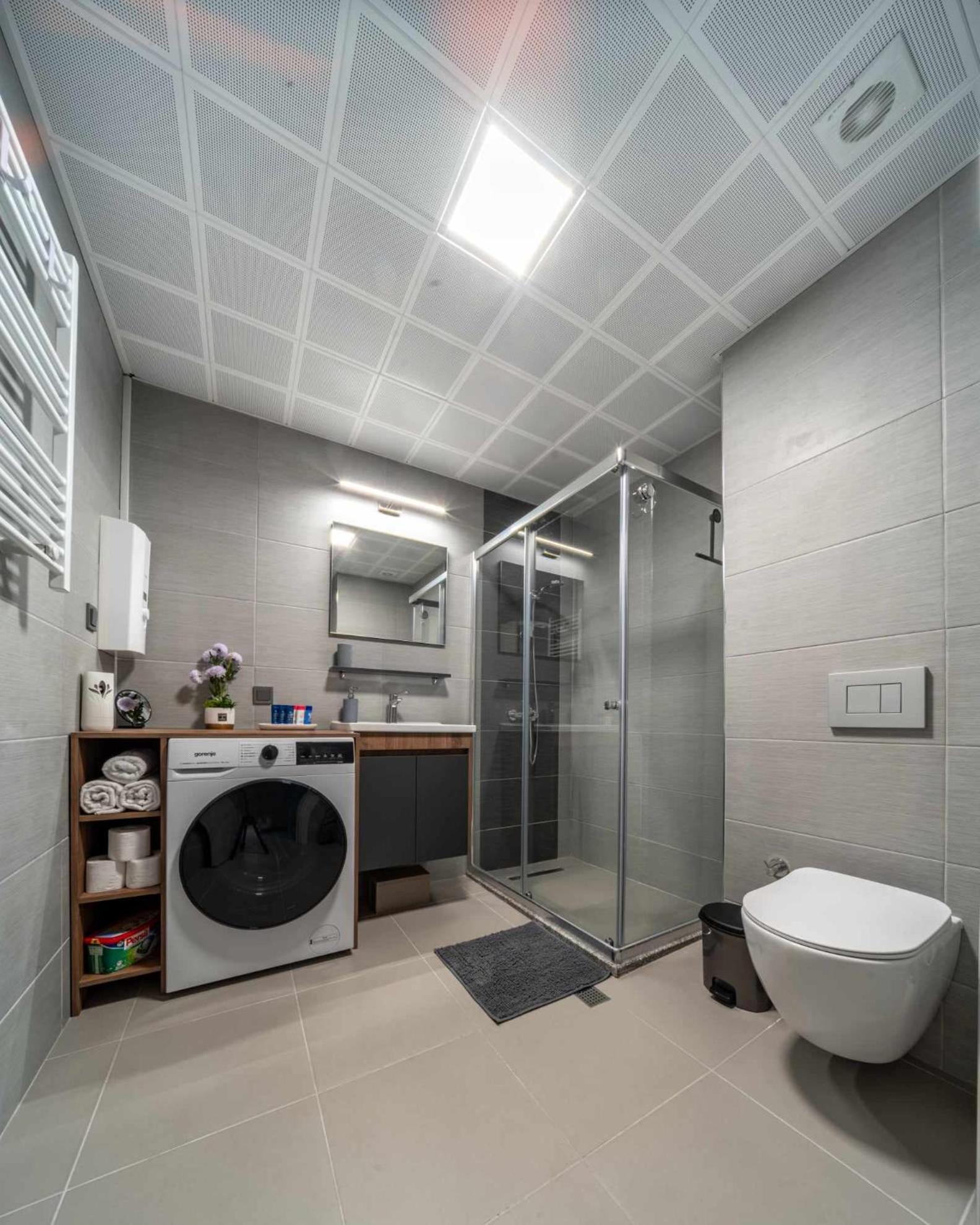 Sunrise Sky Lux Apartment, 33Rd Floor, Pool And Fitness Included Skopje Exterior photo