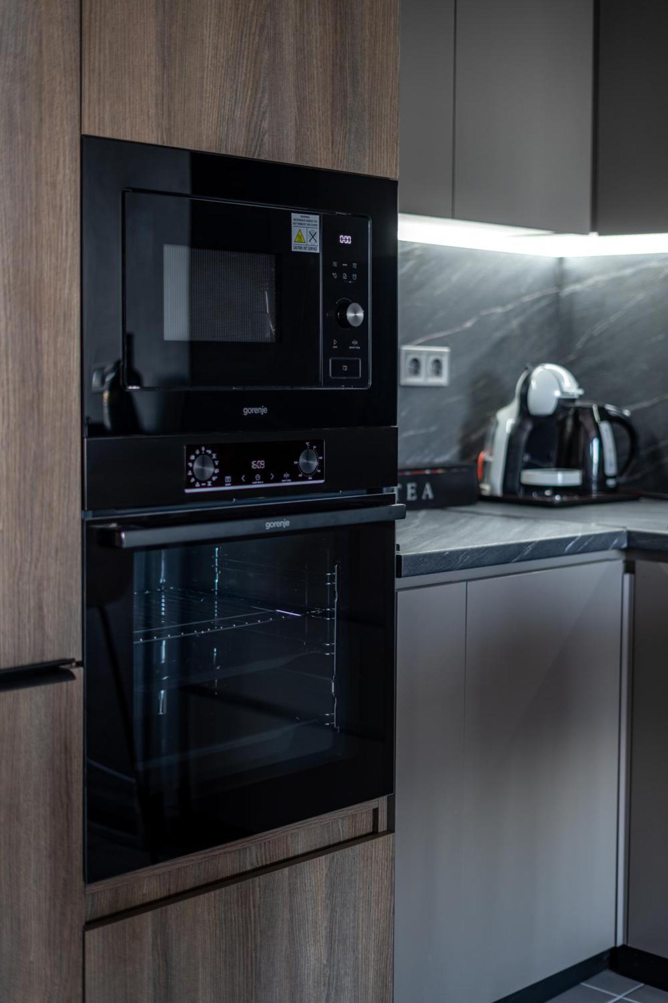 Sunrise Sky Lux Apartment, 33Rd Floor, Pool And Fitness Included Skopje Exterior photo