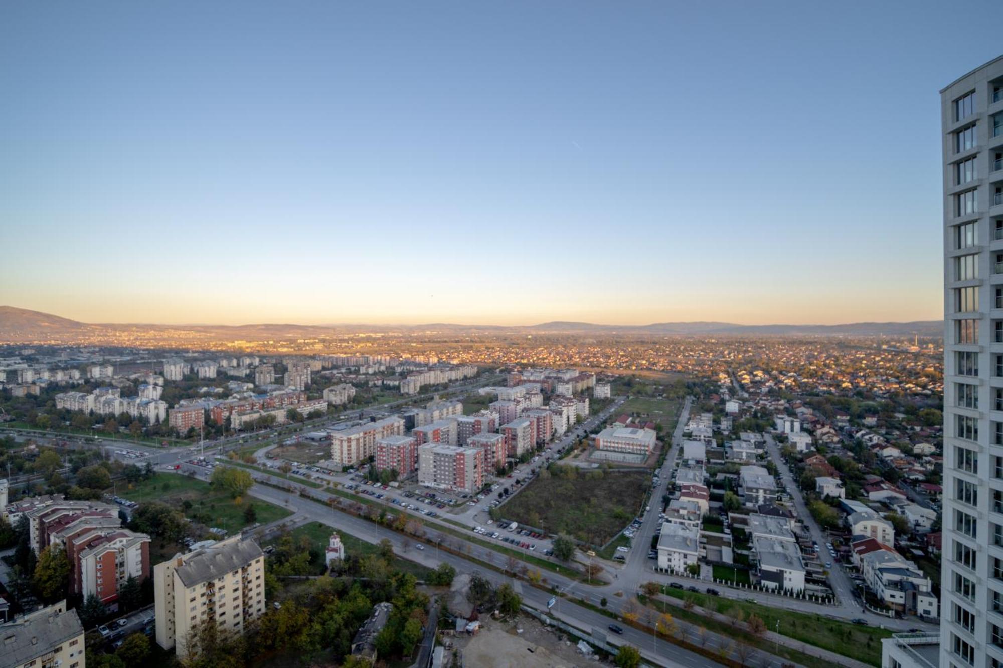 Sunrise Sky Lux Apartment, 33Rd Floor, Pool And Fitness Included Skopje Exterior photo